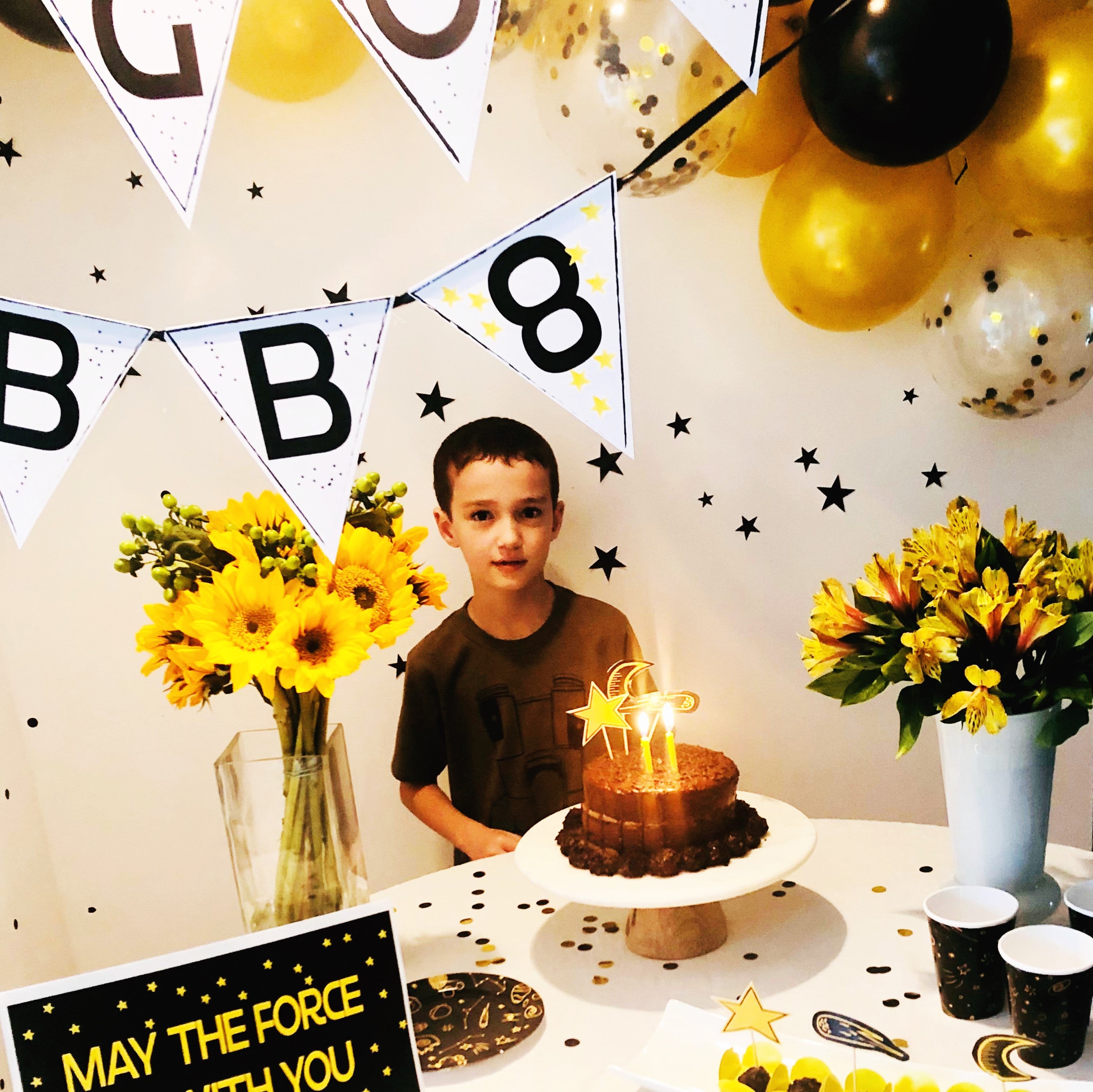 How to decorate a birthday table in 5 Steps