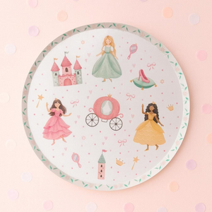 Set of 8 princess plates featuring diverse princess characters